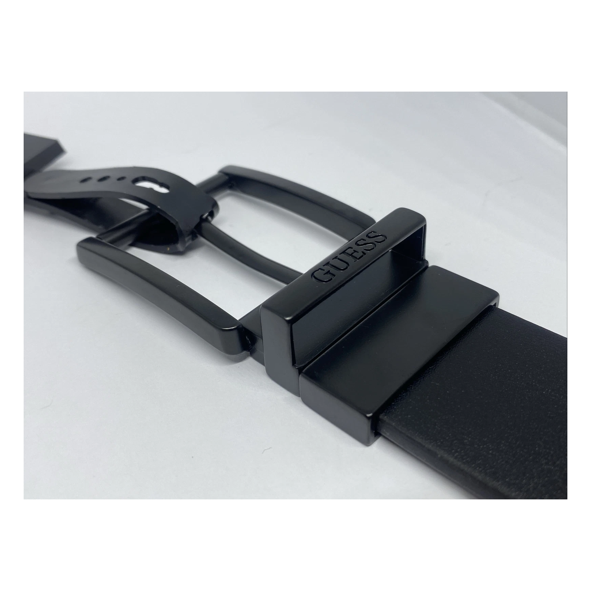 Lavishloft Official Repair Pending Batch 47 Row 78 — Guess Reversible Belt — image 1