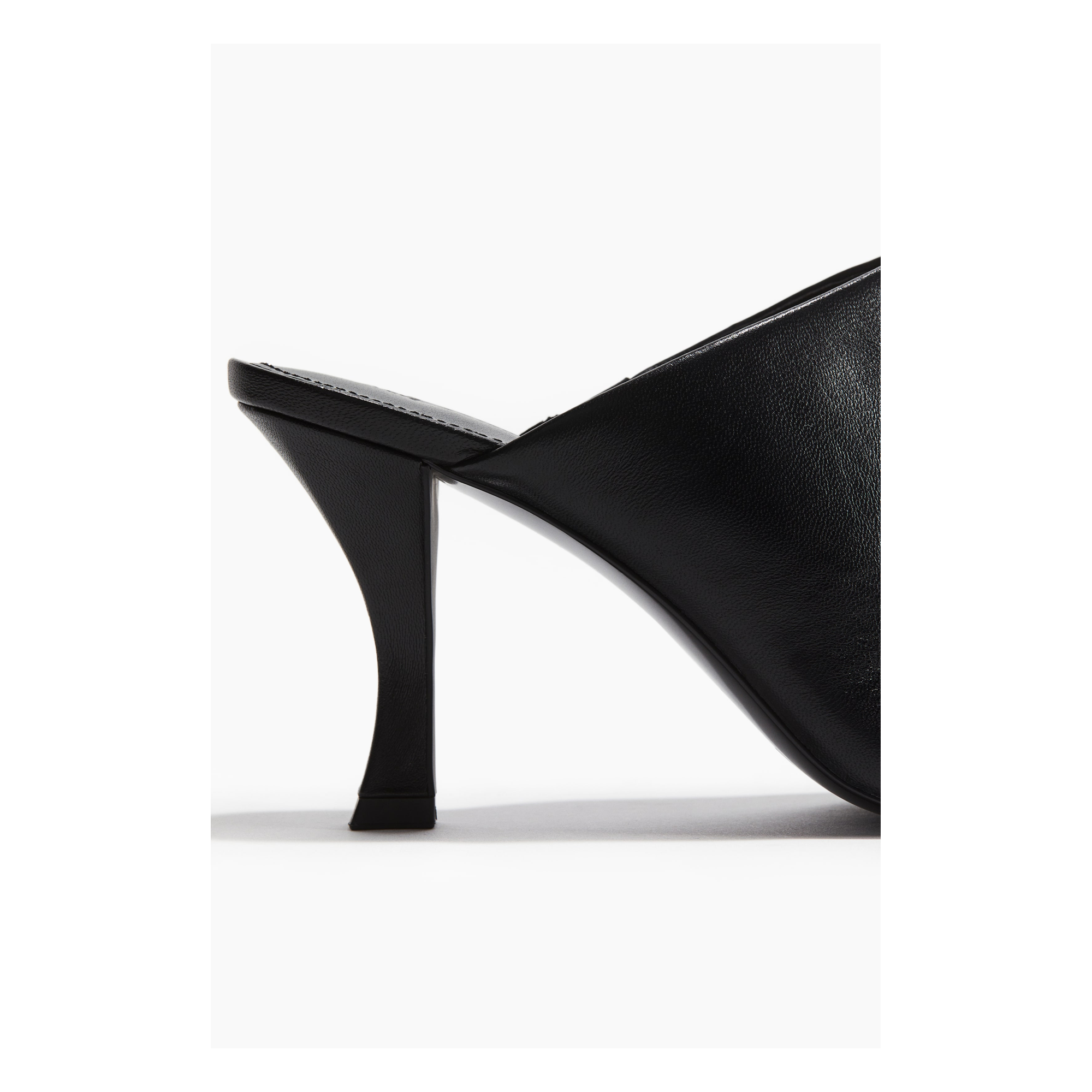 Lavishloft Official Repair Pending Batch 15 Row 105 — H And M Leather Heeled Mules — image 4