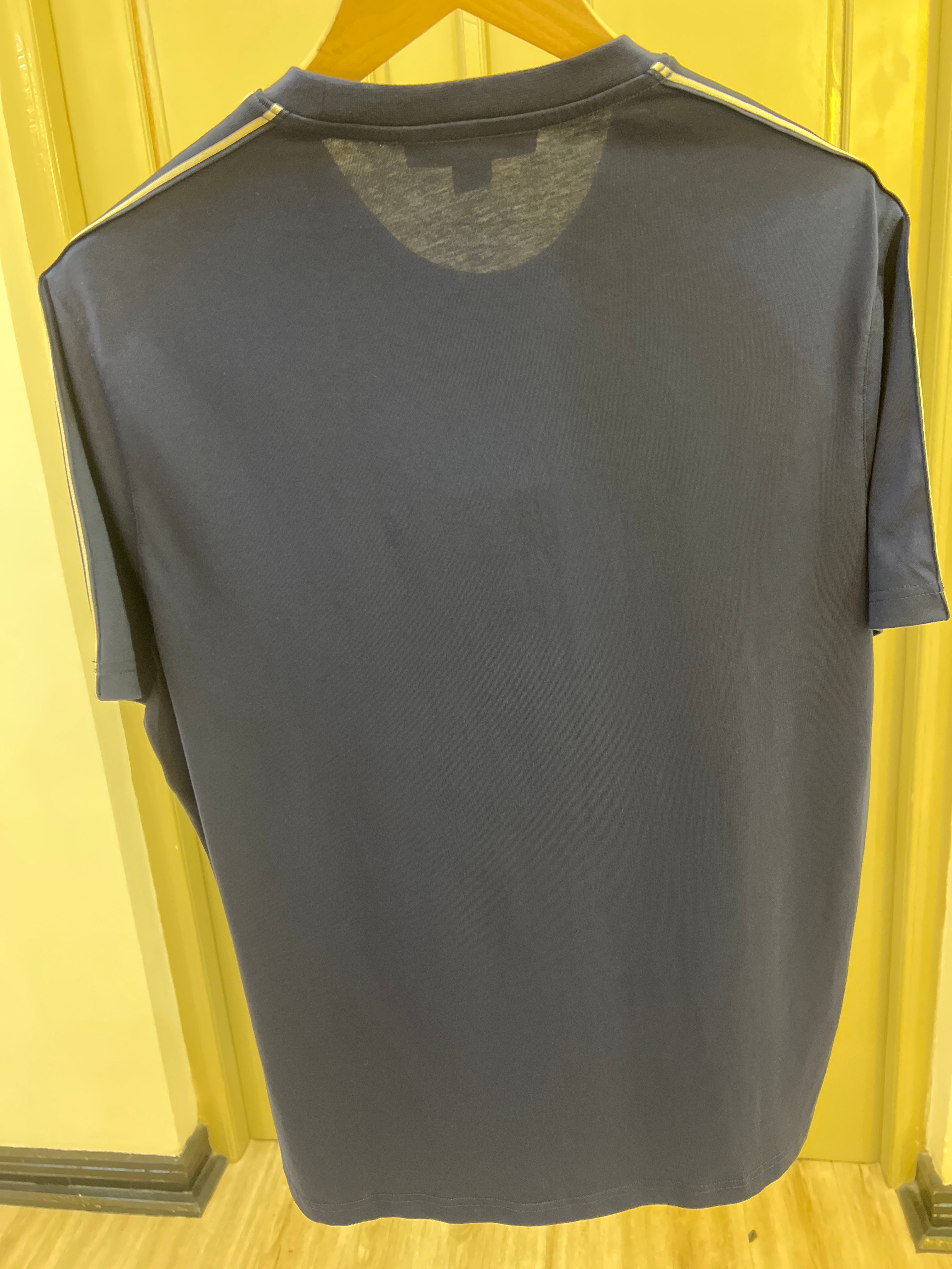 Michael Kors t-shirt features logo-tape detailing on the sleeves