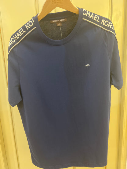 Michael Kors t-shirt features logo-tape detailing on the sleeves