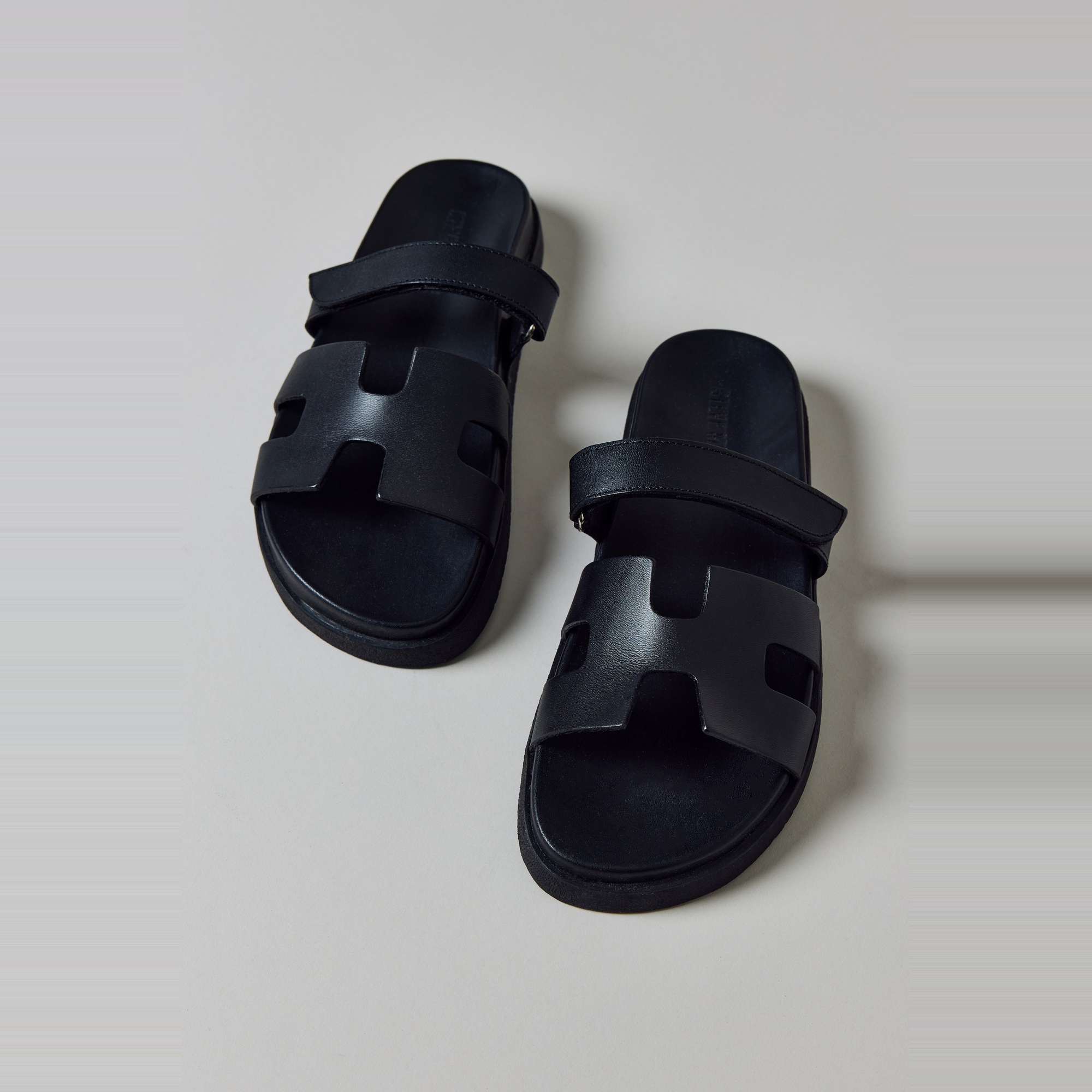 Lavishloft Official Repair Pending Batch 25 Row 178 — Steve Madden Mayven Leather Slide Sandals — image 1